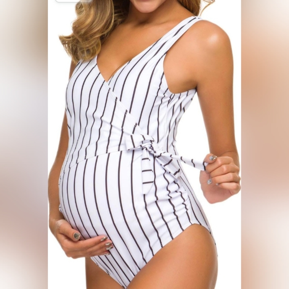 NWT Tempotrek Size M One Piece Swimsuit Tummy Control High Waisted Halter